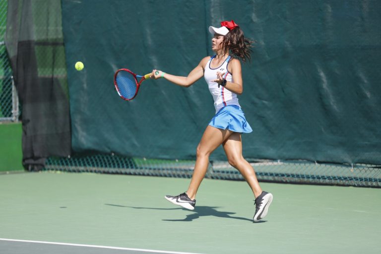 Convocan a Monserrat Montaño a Selección Nacional en Tenis