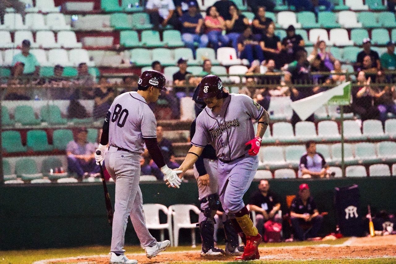 Poderoso regreso guinda en el primer duelo de la Copa Gobernador