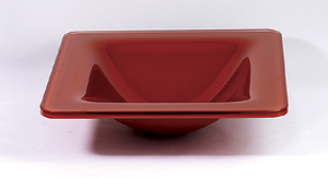 Rød kvadratisk glashåndvask