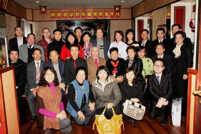 丹麦侨学界欢送谢杭生大使荣归祖国 丹麦侨学界欢送谢杭生大使荣归祖国