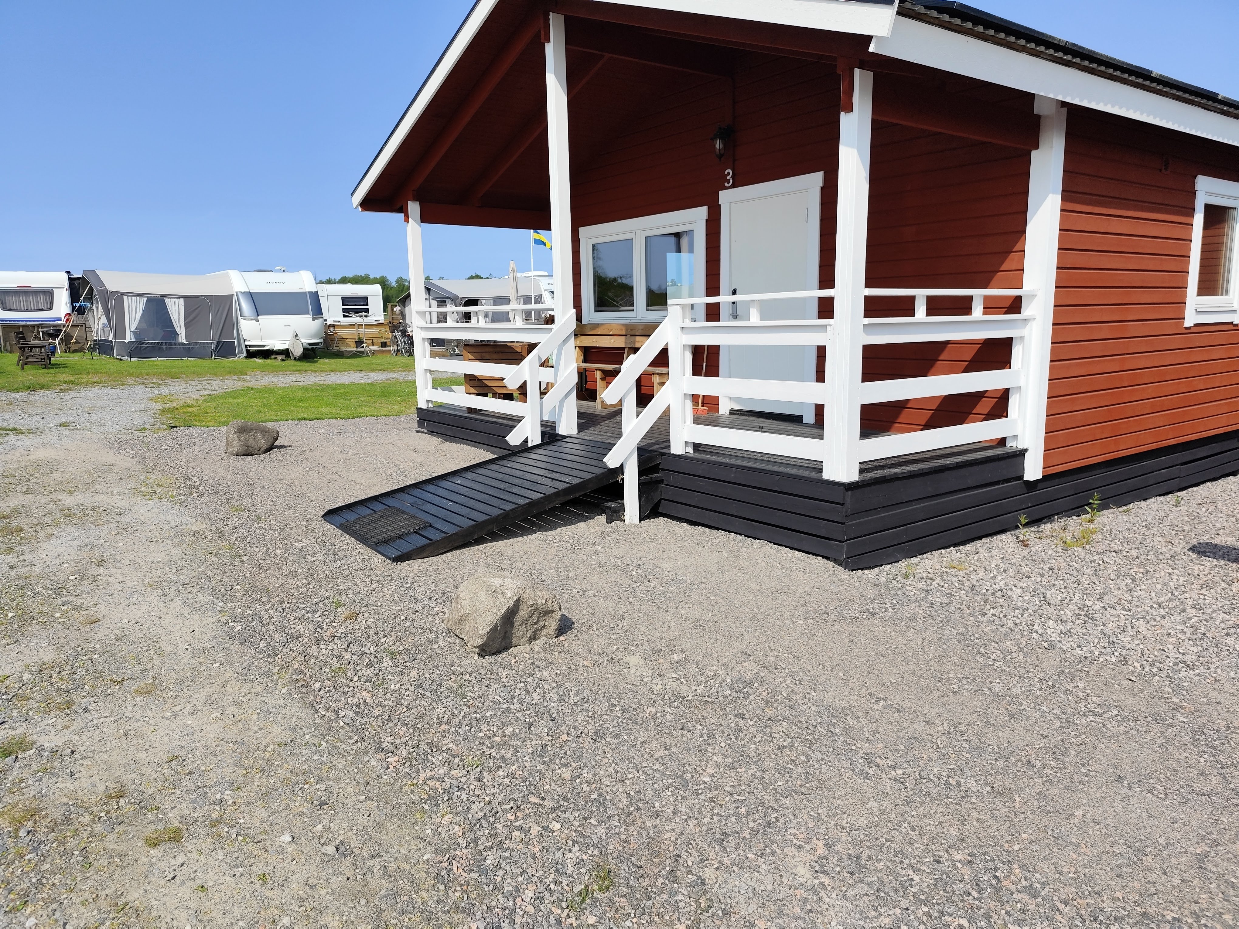 Stuga 2 med 8 bäddar (med handikapp ramp)