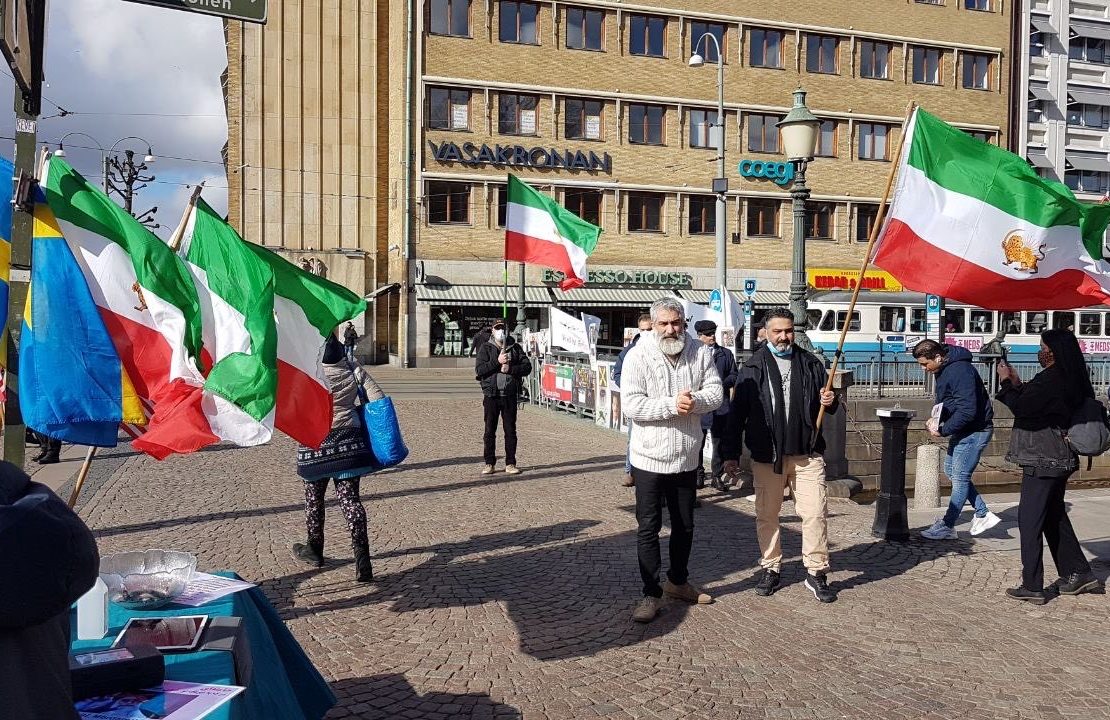  Protest against the Iran-China 25 years agreement