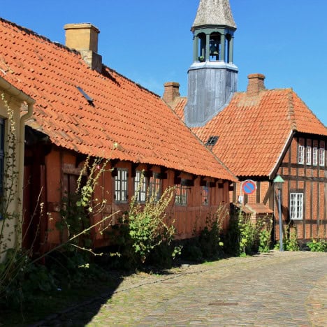 SJØORM OG KANALBÅTER