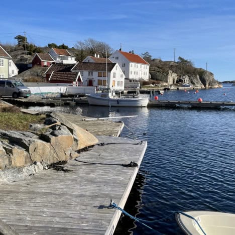 EN SOLRIK LANGFREDAG PÅ HASSELTANGEN