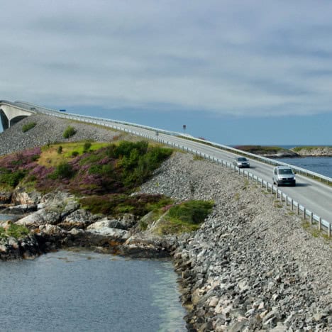 OVER HARDANGERVIDDA