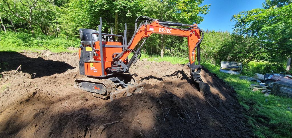 Hyra minigrävare Skåne - 1 tons minigrävare uthyres