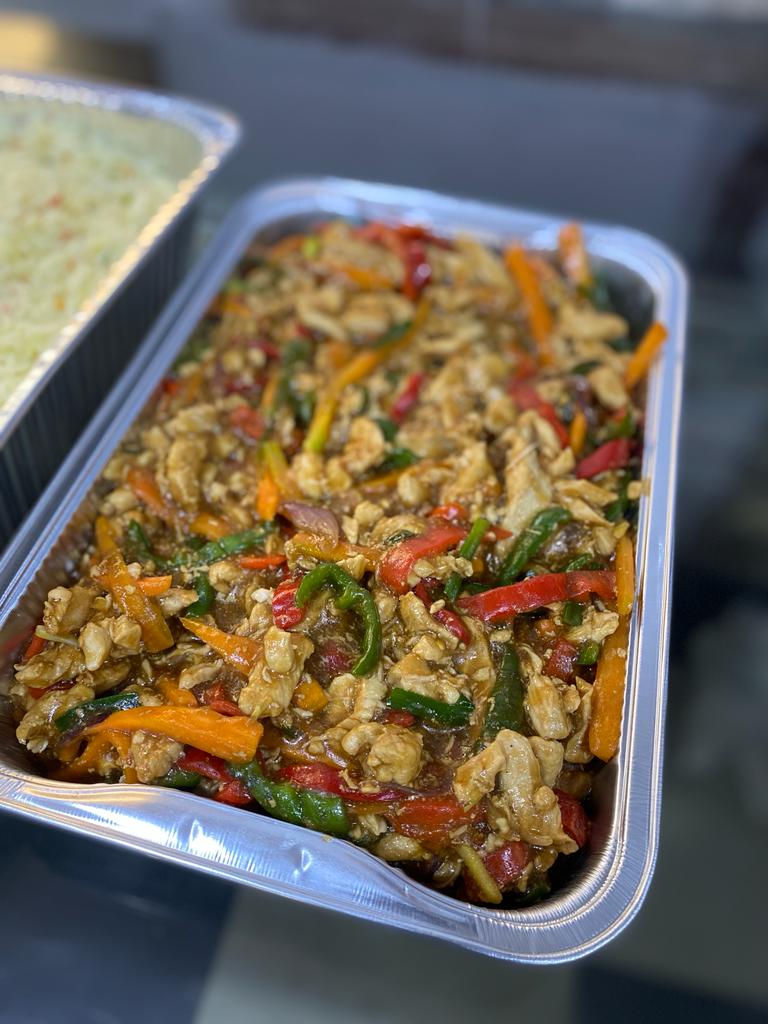 TRAY OF CHICKEN IN SWEET CHILI SAUCE iBOT Exclusive