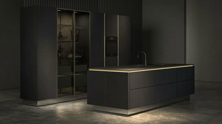 Cocina SieMatic con detalles en oro viejo