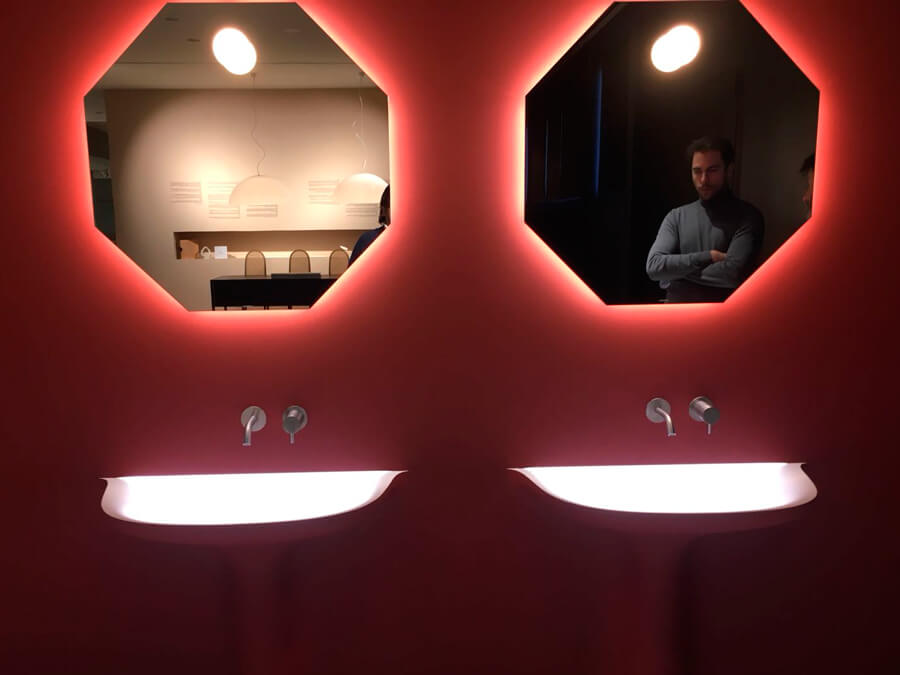 diseño de proyectos de baño con iluminación interior Antonio Lupi