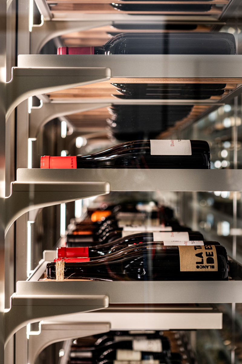 estantes de lujo para cavas de vino personalizadas