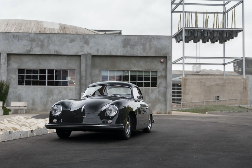Subastas Arizona 2021: 1953 Porsche 356 Coupe by Reutter 159.600 $ (est. 150-180.000 $) | RM Sotheby's