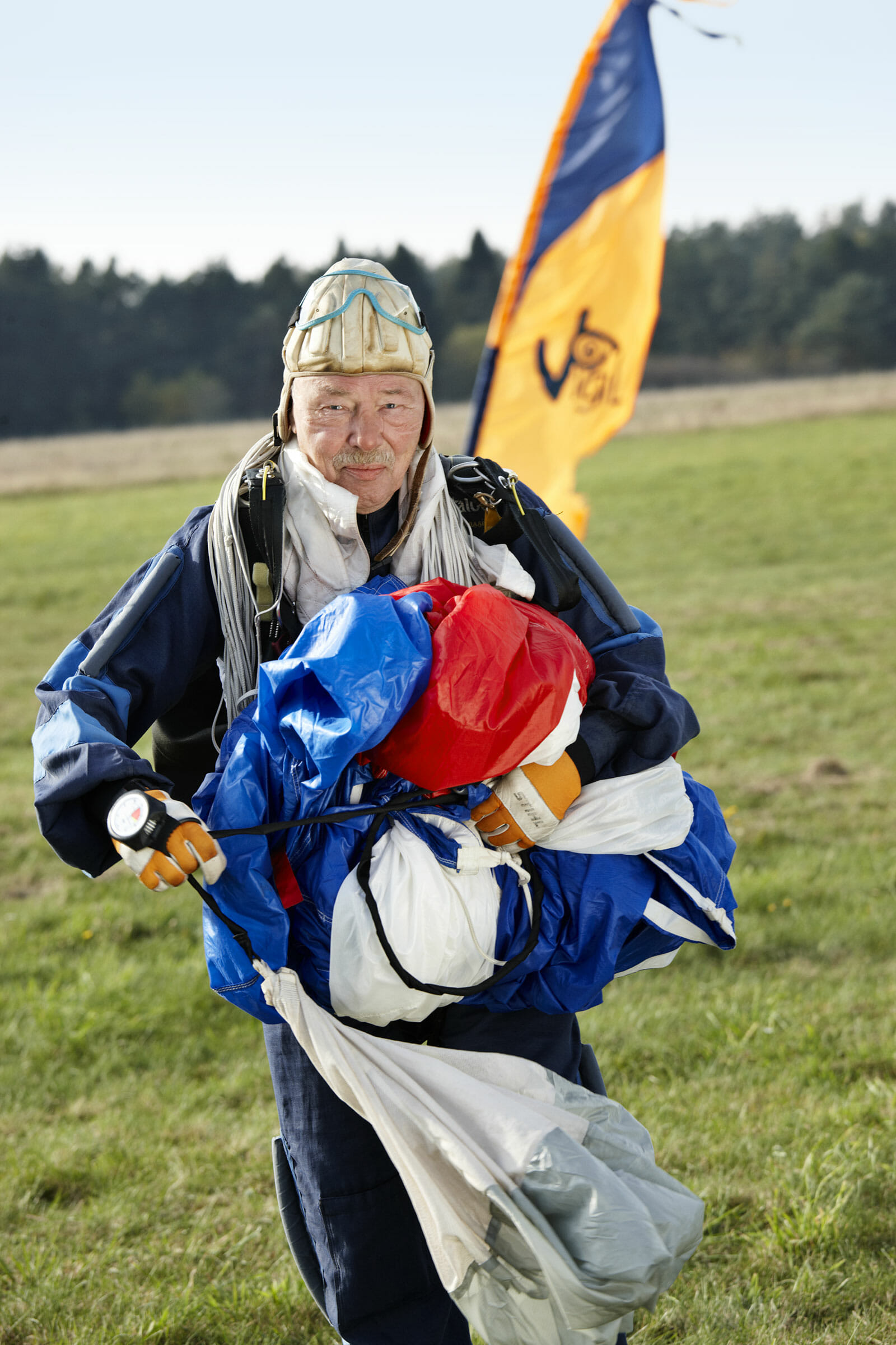 fotorgafering til billedbank, faldskærmsudspringer © foto Ida Schmidt