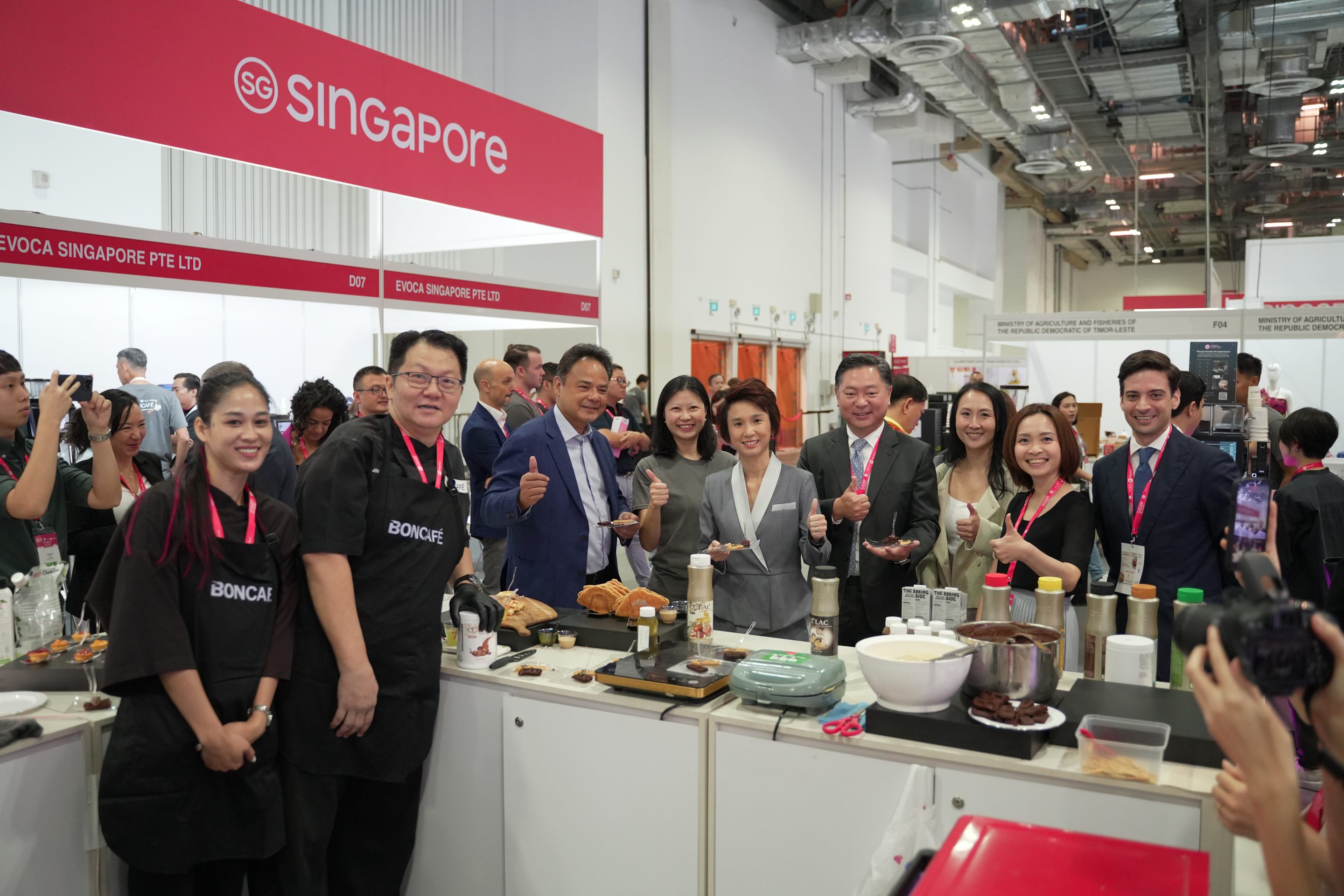 Official Opening Ceremony at SIGEP Asia 2024 and Restaurant Asia 2024_GOH Guided Tour_Group Photo_Boncafé International Pte Ltd