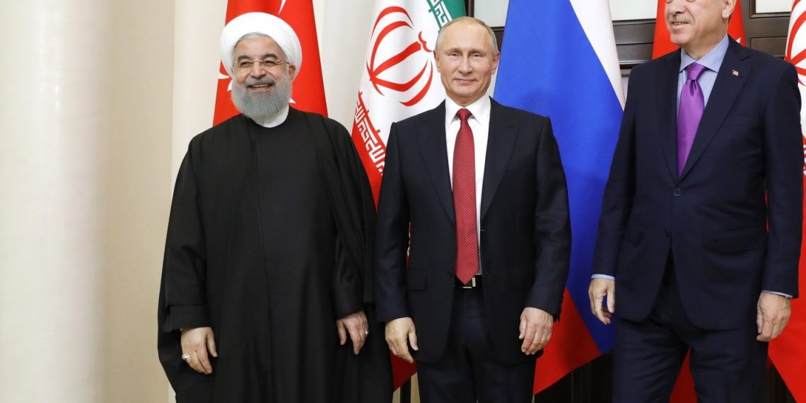 Vladimir Putin, Hassan Rouhani og Recep TayyipErdoğan (foto: Wikimedia Commons, www.kremlin.ru.).