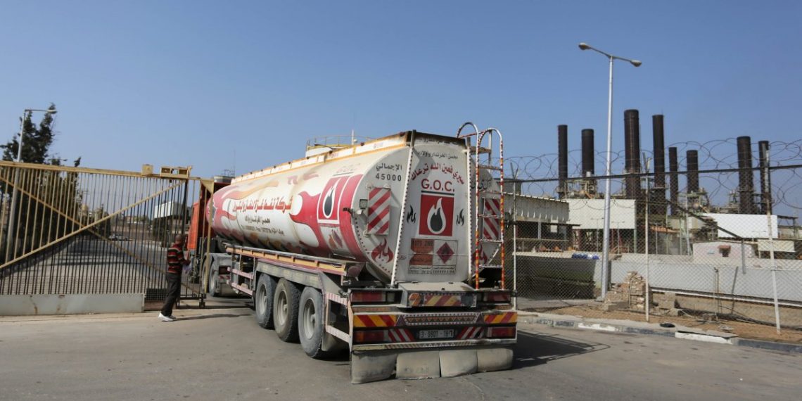 Bildekreditt: Israel tillot drivstoff-leveranser til Gaza 24 Oktober 2018 [Ashraf Amra/Anadolu Agency]