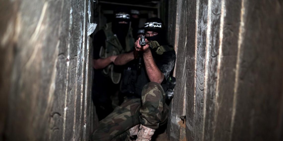 En Hamas-terrorist døde da terrortunnelen kollapset. Foto: Hamas sin hjemmeside