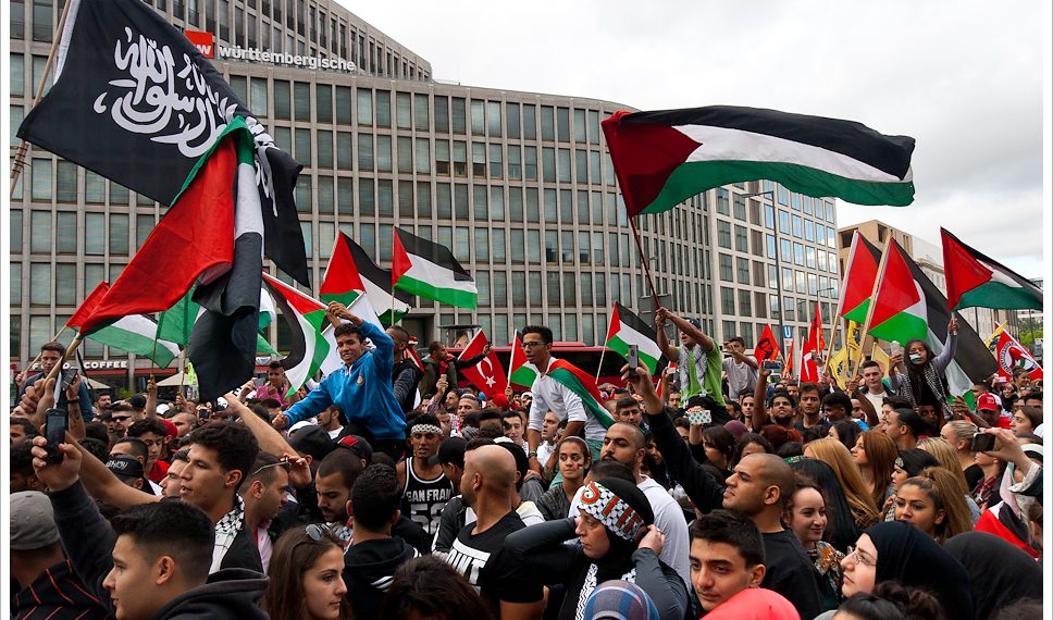 Anti-israelsk demonstrasjon i Berlin. Foto: Creative Commons License Montecruz Foto.