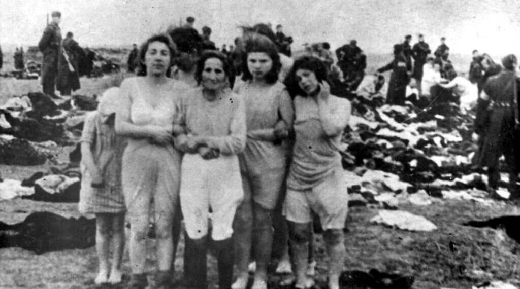 Holocaust i Skede, Lativia, 1941. Foto: Yad Vashem, i The Times of Israel.