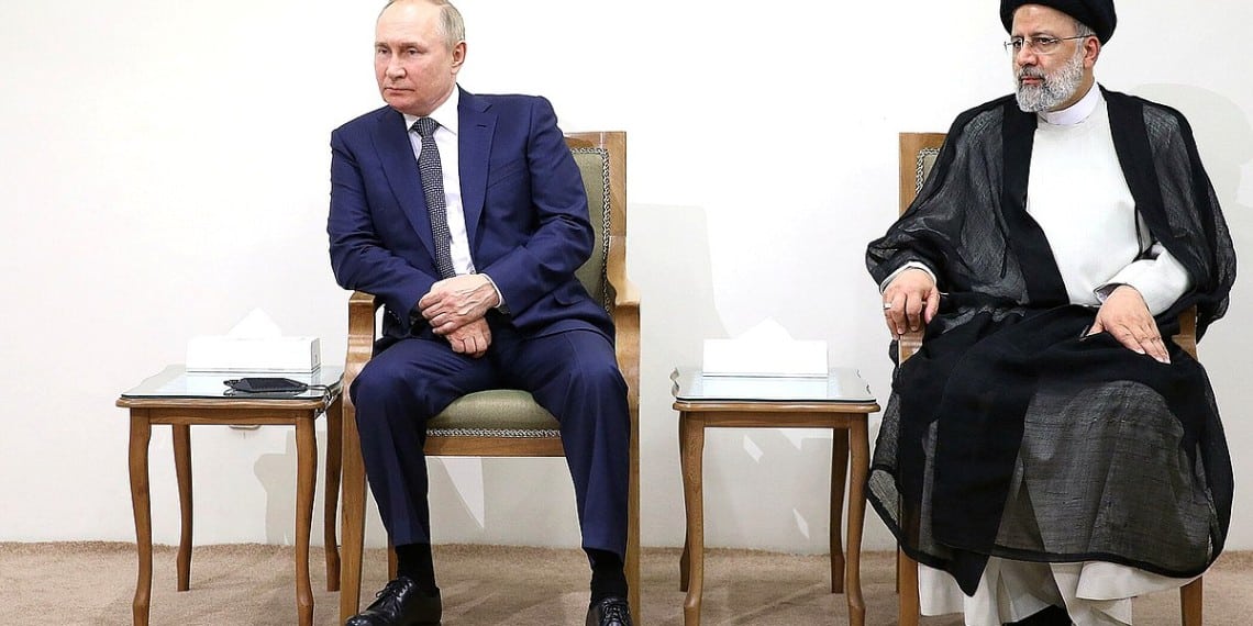Irans president Ebrahim Raisi i møte med Vladimir Putin i Teheran 19. juli 2022. Foto: Presidential Executive Office of Russia - https://commons.wikimedia.org/wiki/File:Putin-Raisi_%282022-07-19%29.jpg.