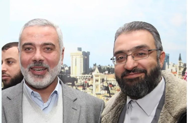 Leder av terrorgruppen Hamas, Ismail Haniyeh (til venstre), sammen med leder av European Palestinians Conference, Amin Abu Rashid. Foto: Facebook, i Jerusalem Post 13. juni 2023.