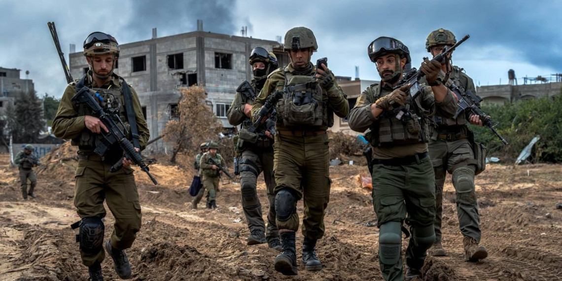 Israelske soldater i aksjon i Gaza. Foto: IDF