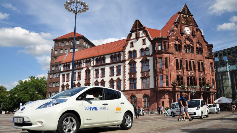 Fahrzeuguebergabe metropol-E Dortmund