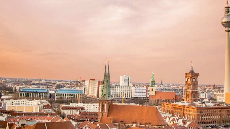 berlin-1249080_1920