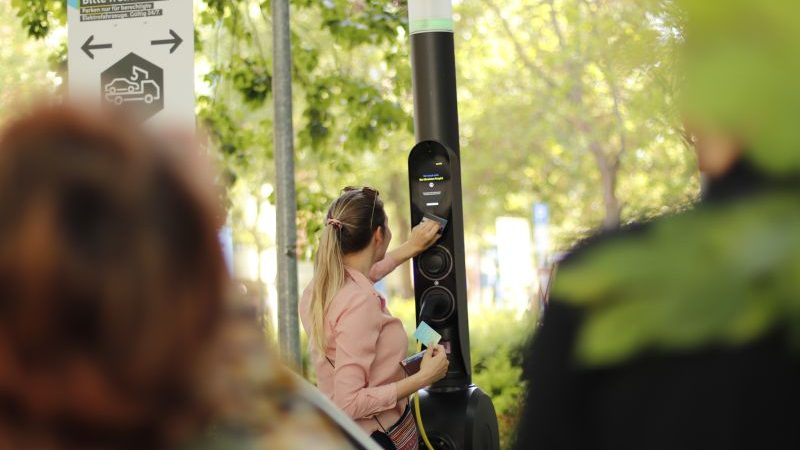 women charging station2
