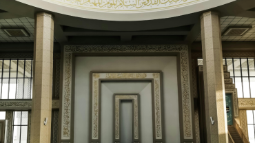 Hadith: degene die de sahaba uitscheldt is vervloekt
