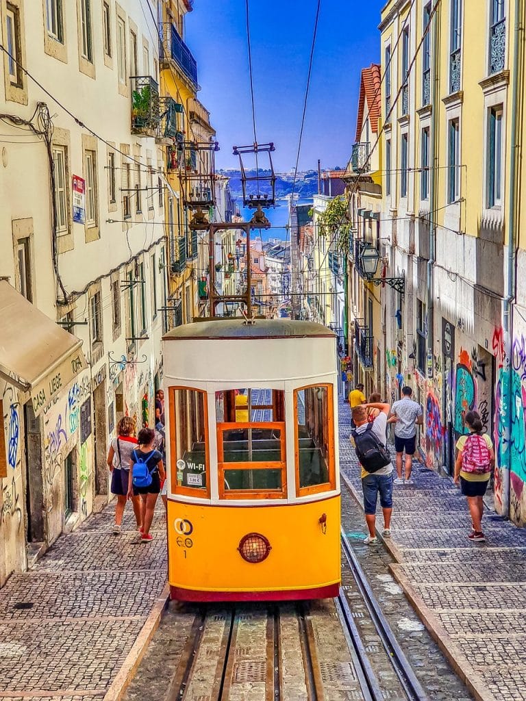 lisbon-4866023_1280