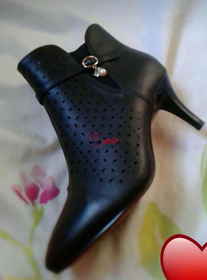 Ladies shoes