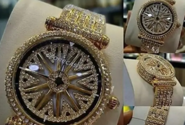Designer Micheal Kors Wrist Watch With Bracelet