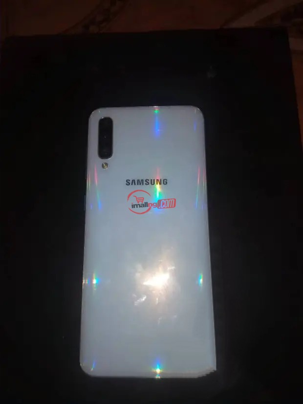 Samsung Galaxy A50 128 GB White