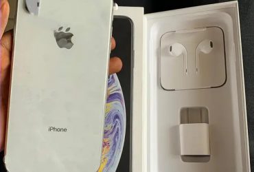 New Apple iPhone XS Max 64 GB