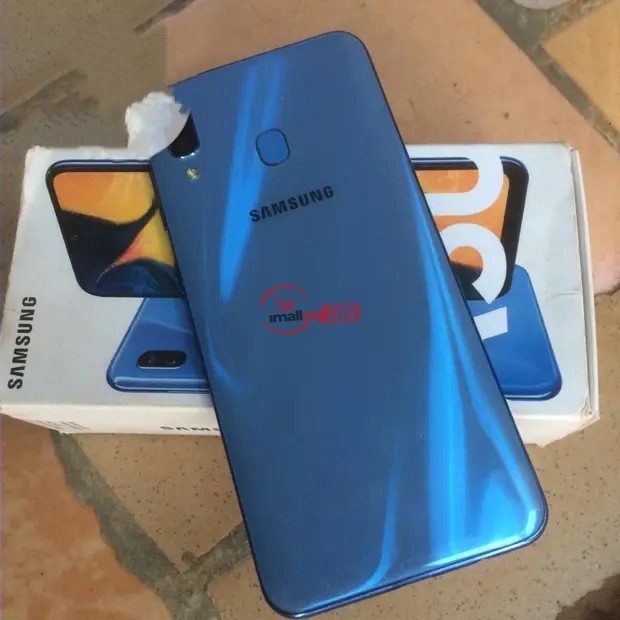 Samsung Galaxy A30 64 GB Blue