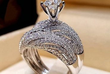 Diamond Engagement Ring/Wedding Band Set For Women