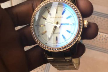 Men's wrist watch