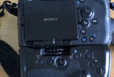 Sony DSLR Camera SLT-A77