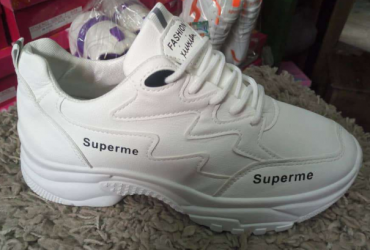 Supreme Unisex sneakers