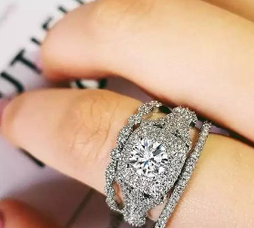 Luxury Wedding And Engagement Ring