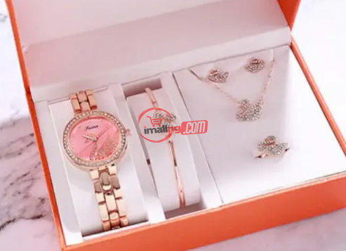 Female Wristwatch Complete Set Available In Gold