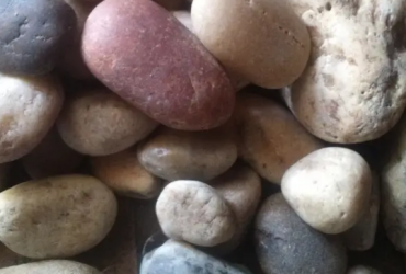 River Bed Rocks For Garden,Walk Ways And Wall Decoration.