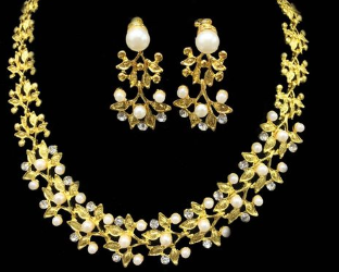 Two Suits Of The Gold Leaf Pearl Necklace Earring Jewelries Bride