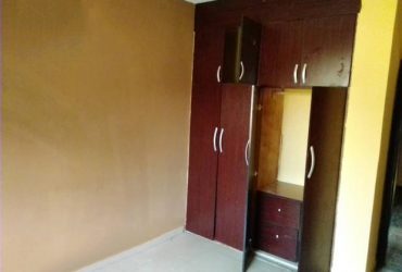 Three Bedroom Flat Apartment, Within Ologuneru, Eleyele,Apet