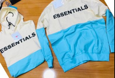 Essential hoodie