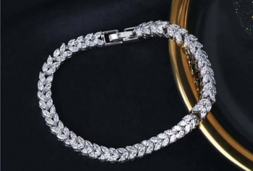 Rhodium plated tennis bracelet