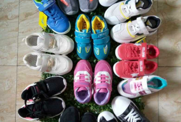 Kids sneakers