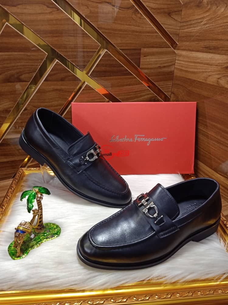 FERRAGAMO shoe