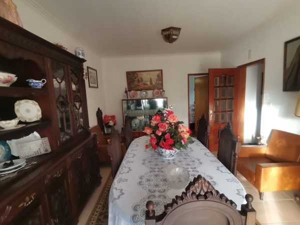 Moradia Isolada com Terreno em Moinhos, Miranda do Corvo Distrito Coimbra CASAS