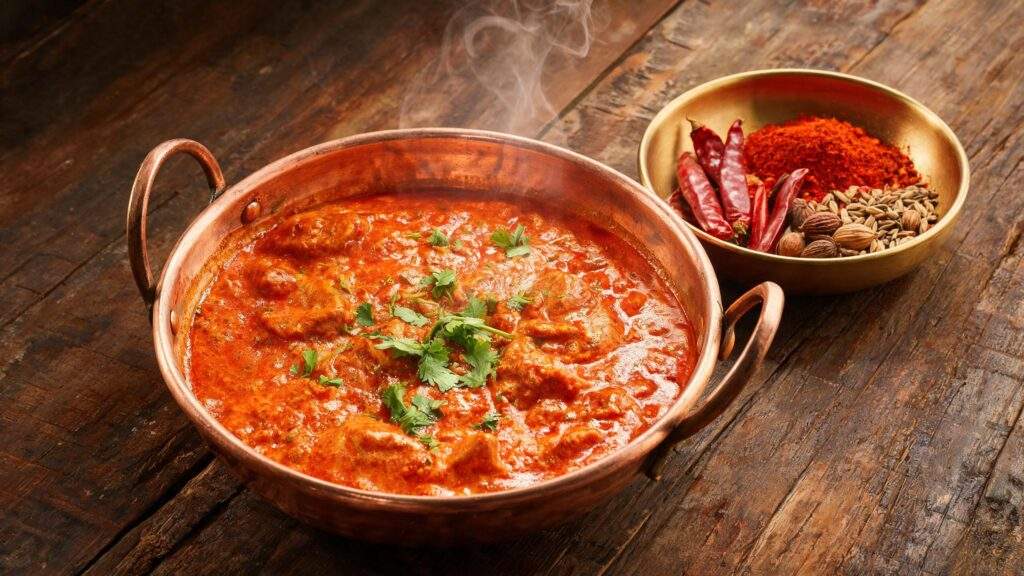 Krydret indisk karryret med chili og krydderier hos Indian Bites, Kobenhavn og Bakken